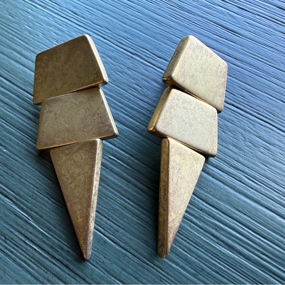 Eddie Borgo Geometric Matte Antiqued Gold Dangle Earrings - Picture 1 of 3